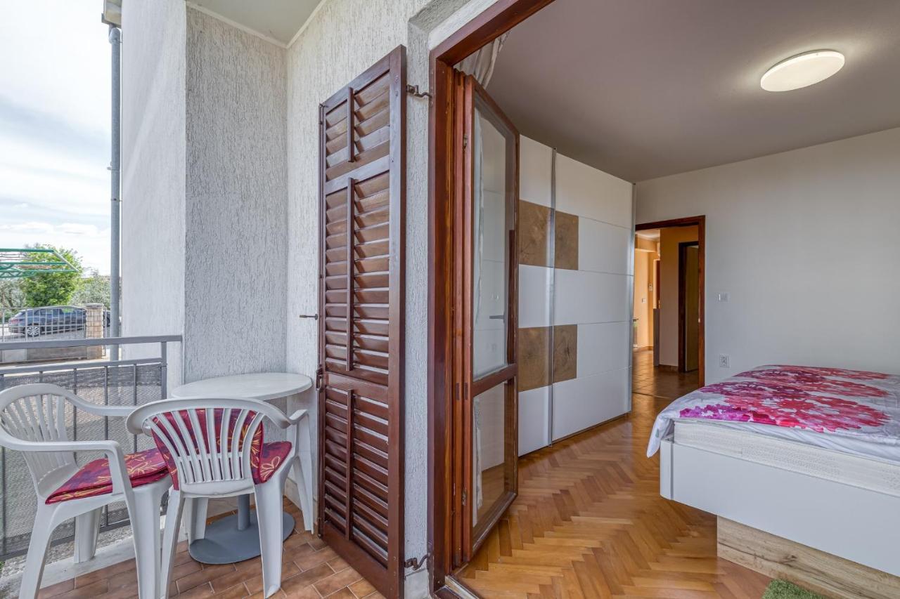 Apartment Mirijana Tar-Vabriga Εξωτερικό φωτογραφία